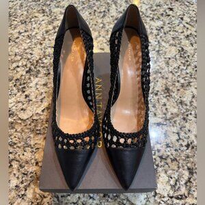 Woven Pointed Toe Pumps – Size 9.5 – Black
